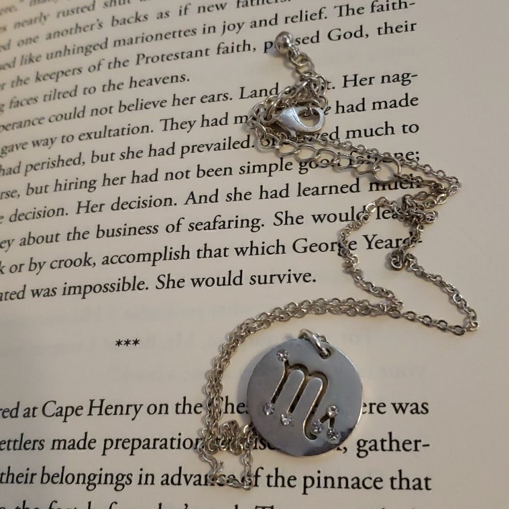 ‎M Necklace